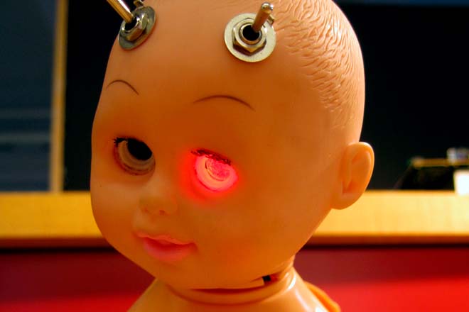 baby-electronic-doll