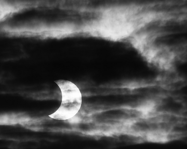 Partial Solar Eclipse 04 Jan 2011 #3