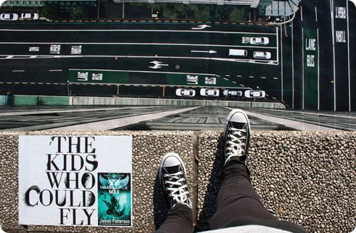 street-ads-flying-kids