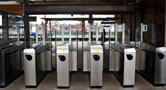 Portillons de la gare de Cormeilles