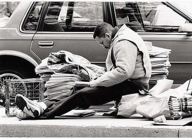 journaux_lecture_noir_blanc