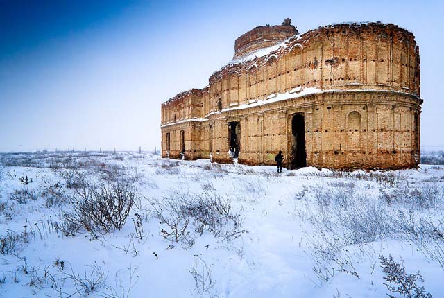 Chiajna-Monastery-Bucharest-cc-Mihai-Petre-Wiki-loves-monuments-chronique-2-Calimaq
