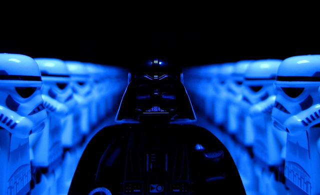 chronique-calimaq-4-owni-lego-copyright-wars-640px-3