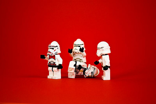 chronique-calimaq-4-owni-lego-copyright-wars-640px-5