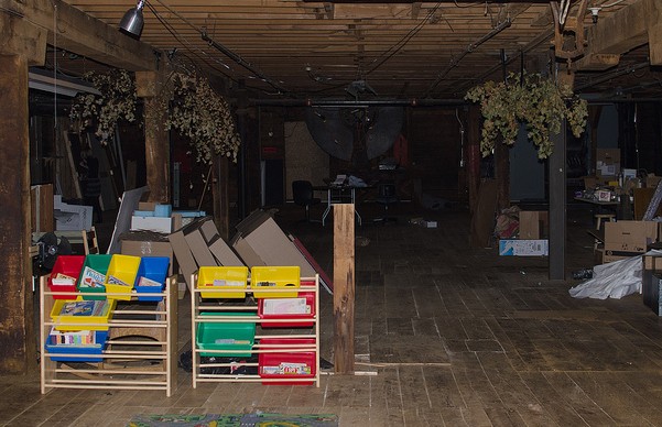 fablab-Newport-library-hangar